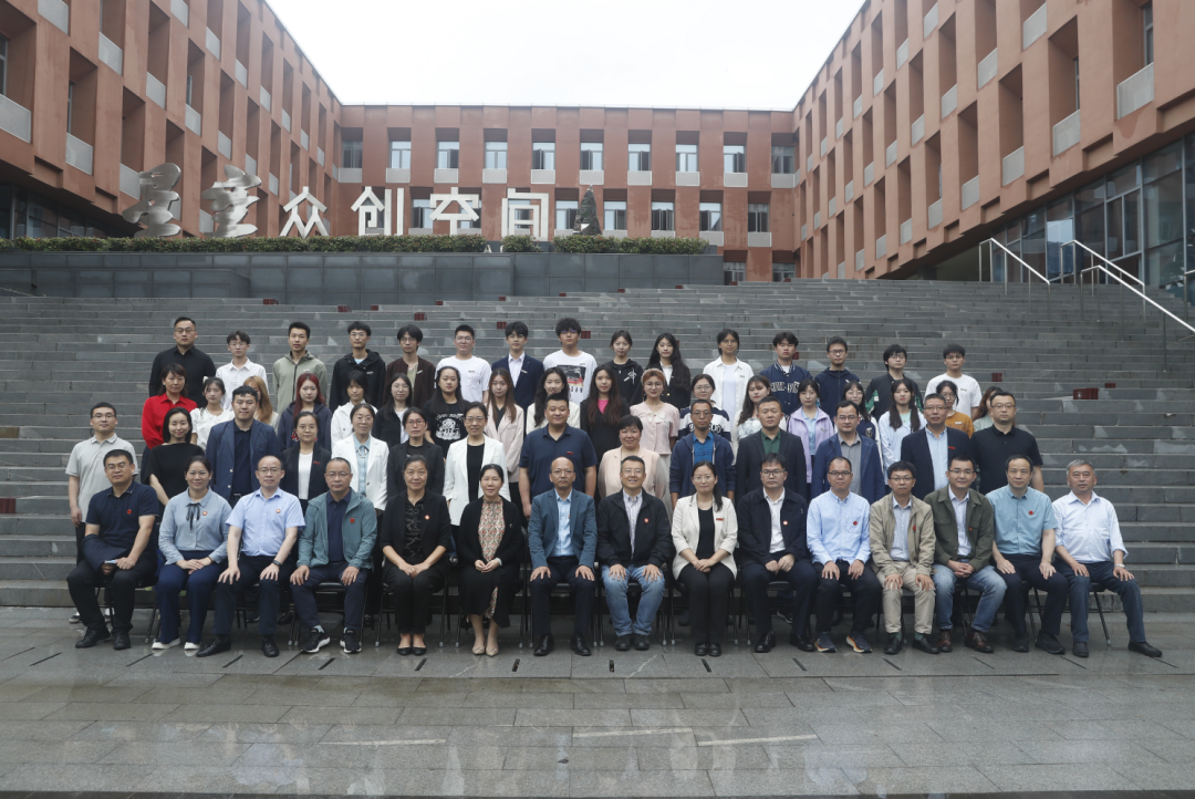 ֣ṤҵѧջҵУѻ߽ѧ䷢ʽԲɹ